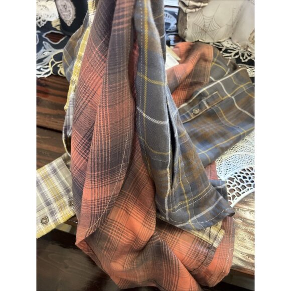 BDG Rick Spliced Boyfriend Flannel Shirt Urban Outfitters Size XS Oversized - Picture 9 of 9